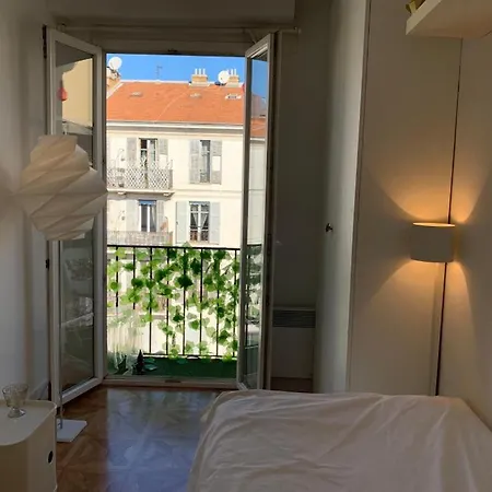 Couette-café Emma's Guests House Nice